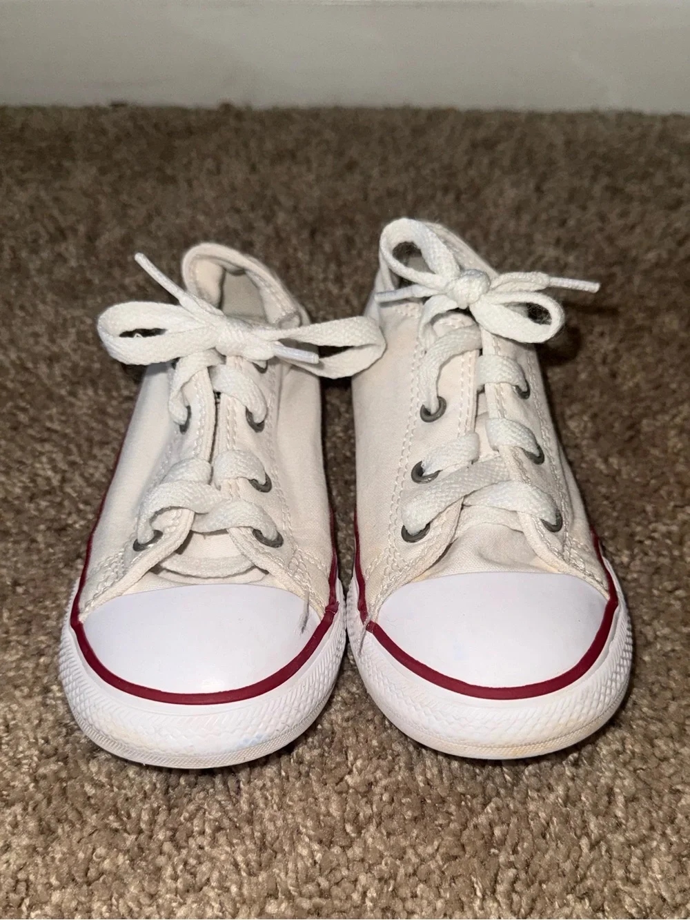 Toddler Converse Chuck Taylor All Star low-top sneakers Size 10